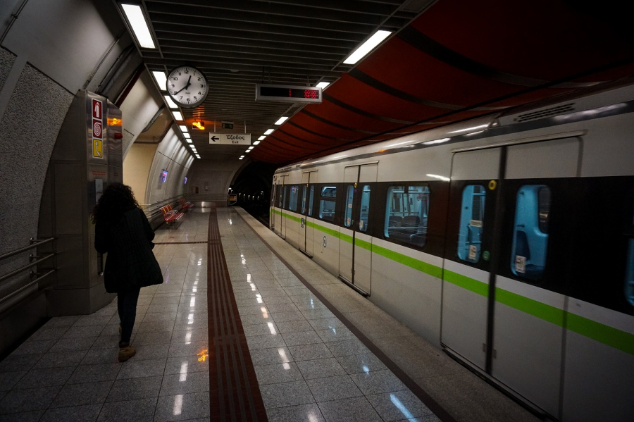 Μετρό: Κλειστοί οι σταθμοί Σύνταγμα και Πανεπιστήμιο