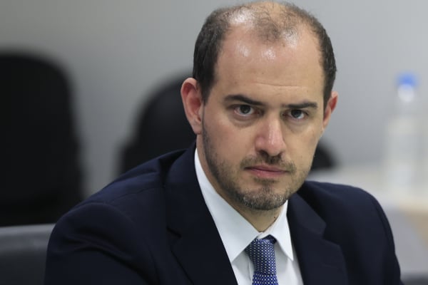 Κώτσηρας: Ψηφιοποίηση, επενδύσεις και ελαφρύνσεις στον πυρήνα του φορολογικού σχεδιασμού