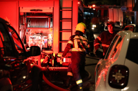 Παλαιό Φάληρο: Φωτιά σε ισόγειο καταστήματος - Εκκενώθηκε πολυκατοικία