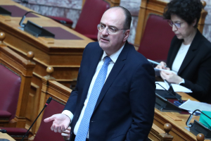 Λαζαρίδης: Η κυβίστηση και το τρικ της επιστροφής των χρημάτων