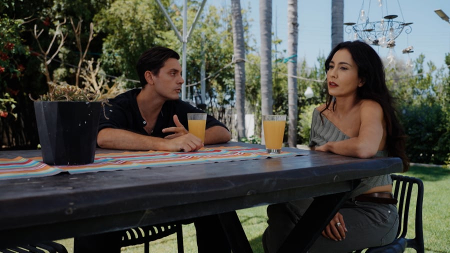 «Γη της Ελιάς»: Ο Τζον βοηθάει το κορίτσι που μπλέχτηκε στο τροχαίο, αγνοώντας ποια είναι