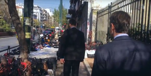 O Μητσοτάκης πέρασε από το πανεπιστήμιο - οργίστηκε και ανέβασε video στο youtube