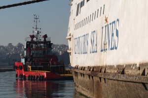 Πλοία συγκρούστηκαν στο λιμάνι της Πάτρας