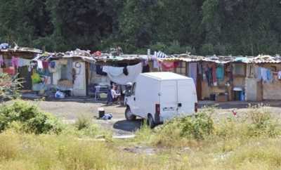 Σχέδιο μετεγκατάστασης των Ρομά θέτει σε λειτουργία η κυβέρνηση