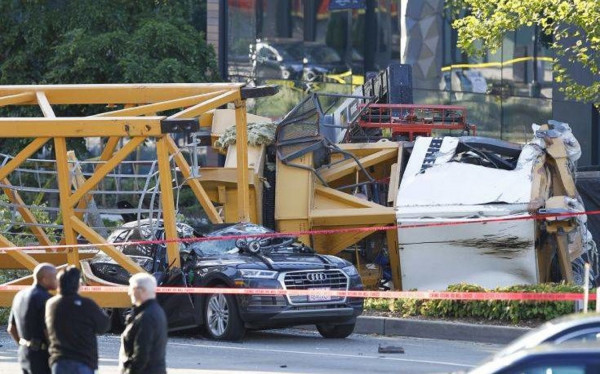 Κατέρρευσε γιγαντιαίος γερανός στο Σιάτλ - Σκοτώθηκαν 4 άνθρωποι και τραυματίστηκαν 3