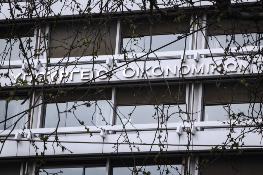 Ο πληθωρισμός «ταΐζει» τα δημόσια ταμεία - Στο 11% του ΑΕΠ τα έσοδα από τον ΦΠΑ στην Ελλάδα, στο 7,5% στην ΕΕ