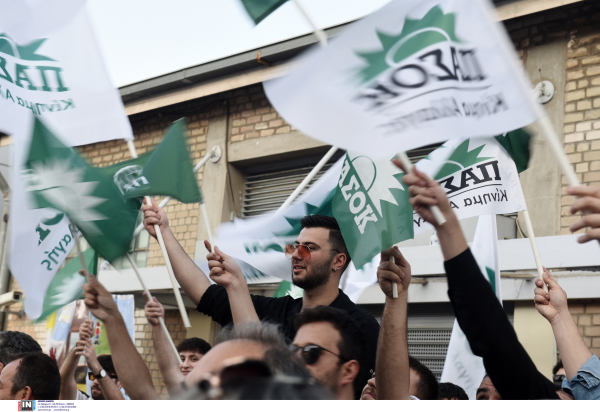 «Σταματήστε να χρησιμοποιείτε το "Καλημέρα Ήλιε" του πατέρα μου» ζητά και πάλι η Μυρσίνη Λοΐζου από το ΠΑΣΟΚ