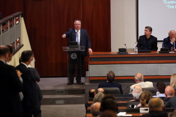 «Τριγμοί» στην συγκυβέρνηση - «Μίνι» επεισόδιο Ζουράρι με Κοτζιά για την Συμφωνία των Πρεσπών