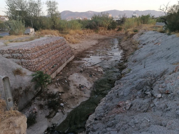 Με εντολή Πατούλη ξεκίνησε ο καθαρισμός ρεμάτων της Αττικής