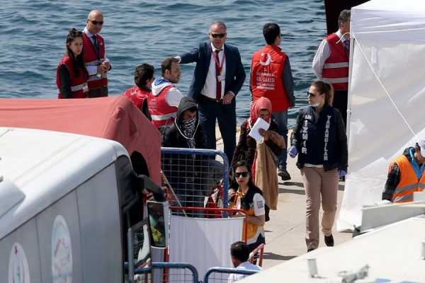 Περίπου 150 μετανάστες «επιστρέφουν» σήμερα στην Τουρκία