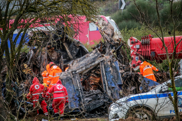 Τέμπη: «Την ώρα του δυστυχήματος είχαν πάρτι στον σταθμό στη Λάρισα», απίστευτη καταγγελία δικηγόρου