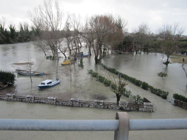 Σταδιακή αποκατάσταση των ζημιών στην Ήπειρο - Μετρούν τις πληγές τους στον Λούρο