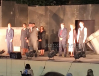 Αγανακτισμένος Βλαδίμηρος Κυριακίδης στο τέλος παράστασης στα Χανιά: «Να σταματήσει αυτό το πράγμα»