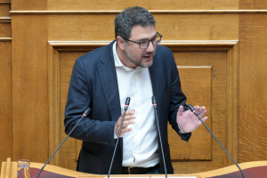 Νάσος Ηλιόπουλος: Η κυβέρνηση συνεχίζει τα ρουσφέτια - Εμπαίζει και κοροϊδεύει τους αγρότες