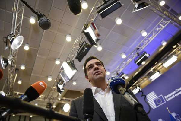 Die Zeit: «Τσίπρας, ο ανώτατος των Τροϊκανών»