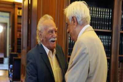 Γλέζος: Διεθνές το πρόβλημα του μεταναστευτικού