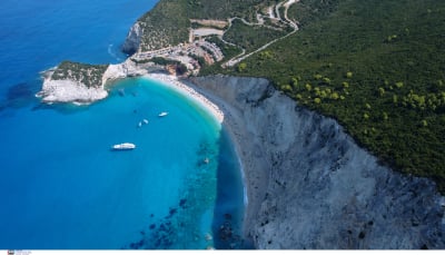 Αυτές είναι οι καλύτερες παραλίες στην Ελλάδα σύμφωνα με την Γαλλική Vogue -Πού θα πάνε οι εκδρομείς την Πρωτομαγιά