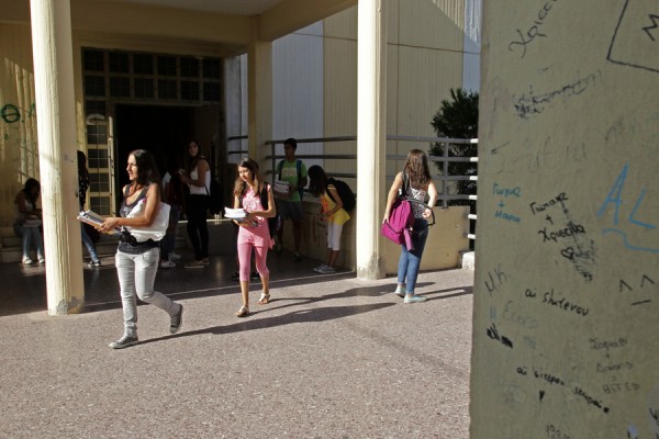 ΟΟΣΑ: Στην Ελλάδα το 99% των μαθητών της Γ&#039; Λυκείου πηγαίνει φροντιστήριο