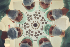 Το ΕΣΥ καταρρέει - Χάσαμε 3.000 κορυφαίους γιατρούς που εργάζονται στη Γερμανία