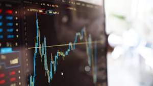 Eurobank: Περαιτέρω εξειδίκευση της ελάφρυνσης του χρέους και μετά έξοδος στις αγορές
