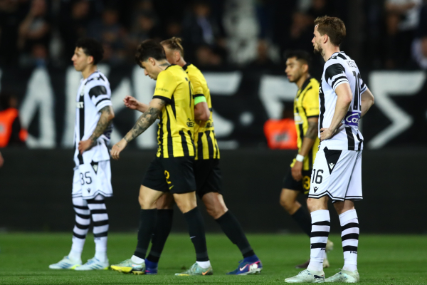 Super League: Ο Μύθου κράτησε ζωντανό τον ΠΑΟΚ, 1-1 με την ΑΕΚ στην Τούμπα