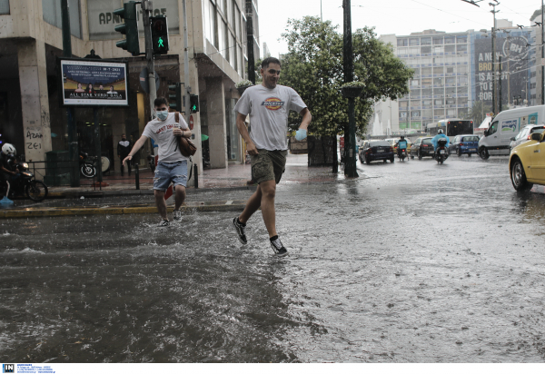 Αλλαγή στο σκηνικό του καιρού, πού θα έχει βροχές και καταιγίδες