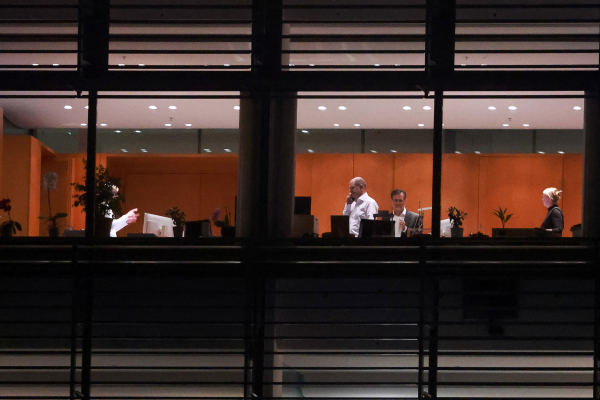 Κρίση στη Γερμανία: Ο Σολτς «ξήλωσε» τον Λίντνερ και πάει σε πρόωρες εκλογές τον Μάρτιο