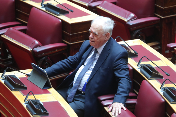 Ναυαγούν οι διεργασίες για τη σύσταση νέας Κοινοβουλευτικής Ομάδας στην κεντροαριστερά