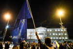 Συγκέντρωση αριστερών οργανώσεων κι αντιπολεμικών συλλογικοτήτων έξω από την αμερικανική πρεσβεία