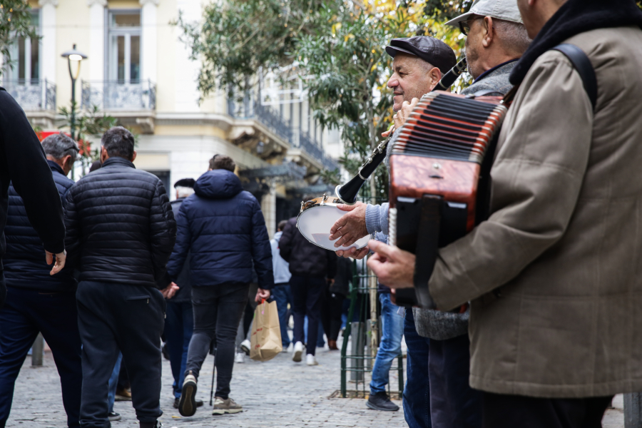 Κοινωνική Συμφωνία: Ανοίγει δρόμο για μειώσεις μισθών και γενίκευση ατομικών συμβάσεων