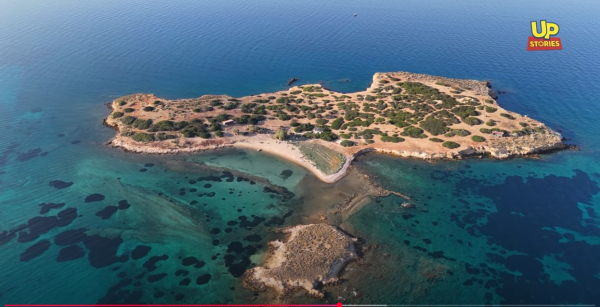 Υδρούσα: Το άγνωστο νησί 850 μέτρα από την Αθήνα με ιδιοκτήτη συνταξιούχο οδηγό (video drone)