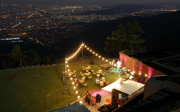 Η Street Food Mania πηγαίνει στην Πάρνηθα και η απόλαυση στα ύψη!