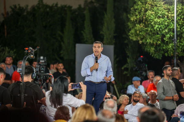 Η «ανθρωπογεωγραφία» της «σκιώδους κυβέρνησης» Τσίπρα: Οι «παλιόφιλοι», οι «πασόκοι», οι τεχνοκράτες και οι επιχειρηματίες