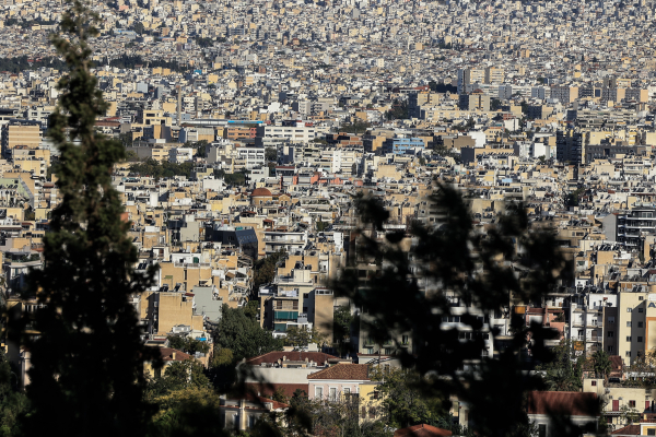 «Σπιτάκια κουτάκια»: Ακριβαίνουν τα τετραγωνικά, μικραίνουν τα νέα σπίτια