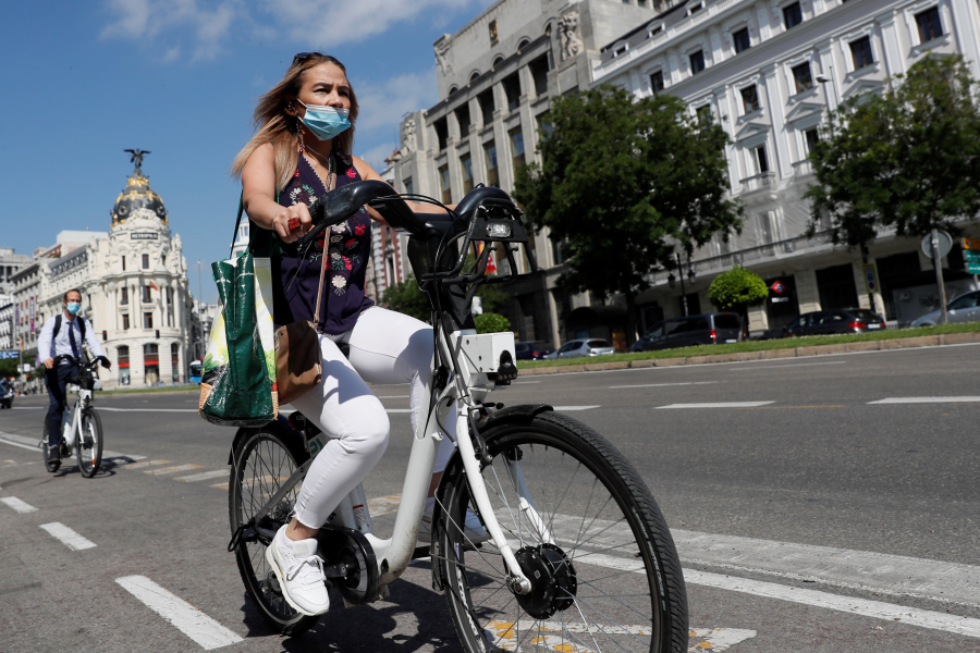 Η ακροδεξιά στην Ισπανία βάζει στο στόχαστρο τους ποδηλατοδρόμους και το νόμο για το Κλίμα