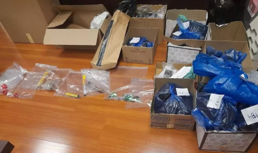 Επεισόδια στου Ρέντη: Το οπλοστάσιο των χούλιγκανς που έστειλαν στην εντατική τον 31χρονο αστυνομικό - Που βρίσκονται οι έρευνες