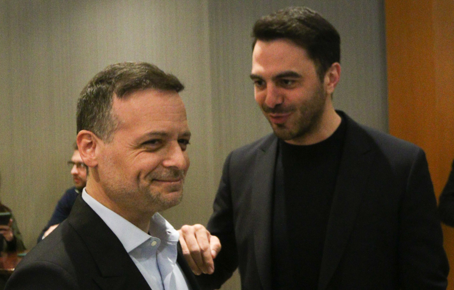 Ο Μαν. Χριστοδουλάκης «τα σπάει» με τον Δούκα και πάει για την ηγεσία του ΠΑΣΟΚ