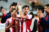 ΟΦΗ - Ολυμπιακός 0 - 3: Νίκη για τους Πειραιώτες στο Παγκρήτιο που τους ανεβάζει στην κορυφή της Super League