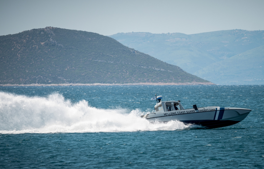 Συναγερμός στο Ιόνιο: Αγνοείται επιβάτης πλοίου