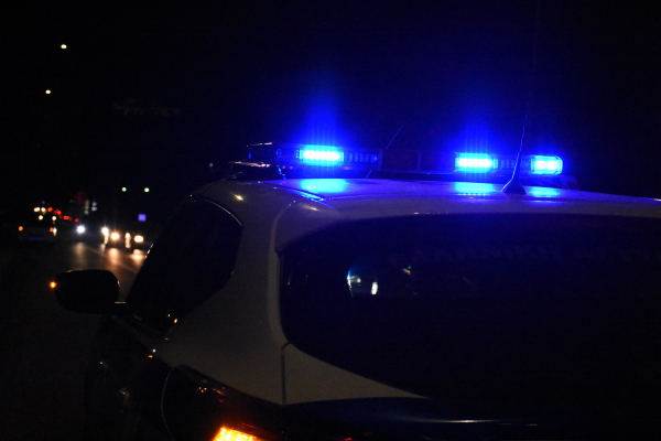 Τι αναφέρει η ΕΛΑΣ για τα επεισόδια έξω από την Περιφέρεια Θεσσαλίας και το «θα πέσει ξύλο»