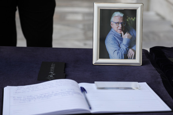 Κώστας Βουτσάς: Η τελευταία φωτογραφία με τον γιο του, Φοίβο