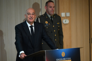 Μια ακόμα ασίστ στον Νίκο Δένδια