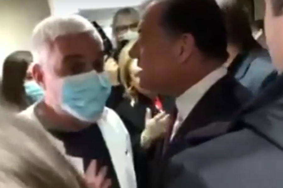 «Γ. Γεννηματάς»: Καβγάς Άδωνι με γιατρούς - «Γιατί φοράς λευκή μπλούζα; Άσε τον κομμουνισμό απ’ έξω»