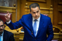 Κόντρα στη Βουλή για την ακρίβεια στα καύσιμα