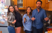 «Το Σόι Σου»: Σάββας - Λυδία και οι κόρες τους στην κουζίνα της Χαρούλας – Backstage στιγμιότυπο