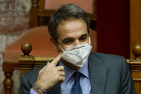 Με μάσκα στο ΥΠΕΘΑ ο Μητσοτάκης: Διαγνώστηκε με covid