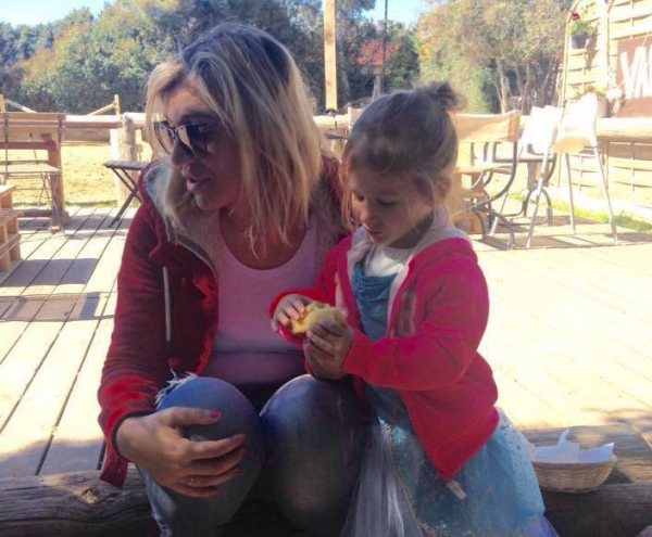 Ο σπαραγμός της Ξένιας Πρεζεράκου για τη μικρή Αναστασία: «Ξύπνα γλυκό μου πλάσμα να λάμψει πάλι ο ουρανός»