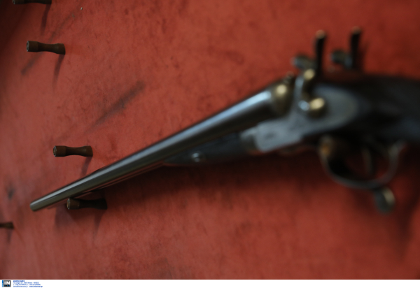 Τραγωδία στην Αχαΐα: Αυτοπυροβολήθηκε με καραμπίνα - Την βρήκε νεκρή ο γιος της