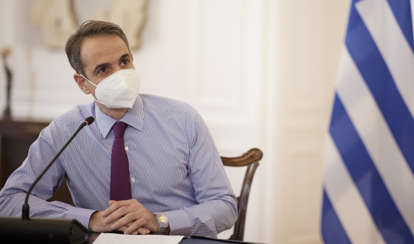 Ανακοινώθηκαν μειώσεις σε προκαταβολή φόρου, φόρο επιχειρήσεων και αναστολή στην εισφορά αλληλεγγύης