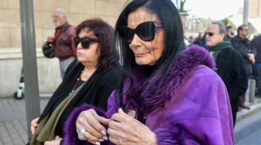 Ξανά στο νοσοκομείο η Ζωζώ Σαπουντζάκη